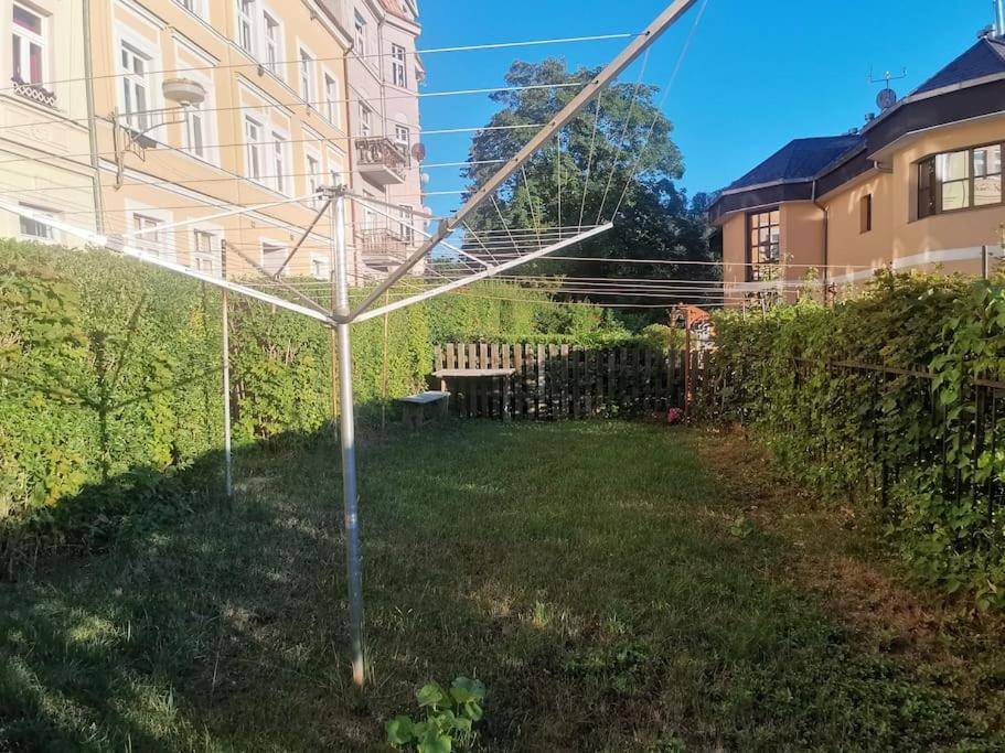 Ubytovani Ester - Utulny Byt V Lazenskem Centru Karlovych Varu Se Zahradkou Διαμέρισμα Κάρλοβι Βάρι Εξωτερικό φωτογραφία